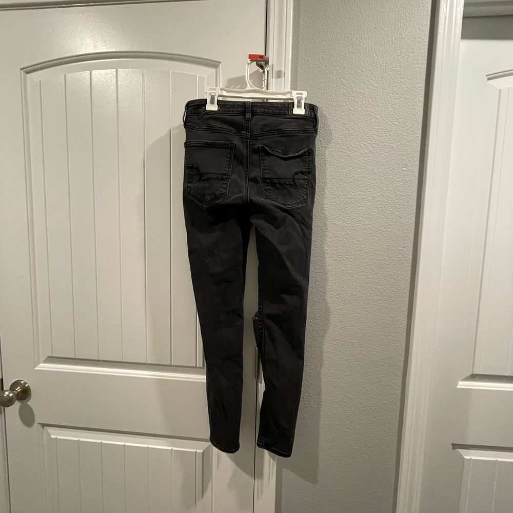 Black American Eagle Ripped Jeans